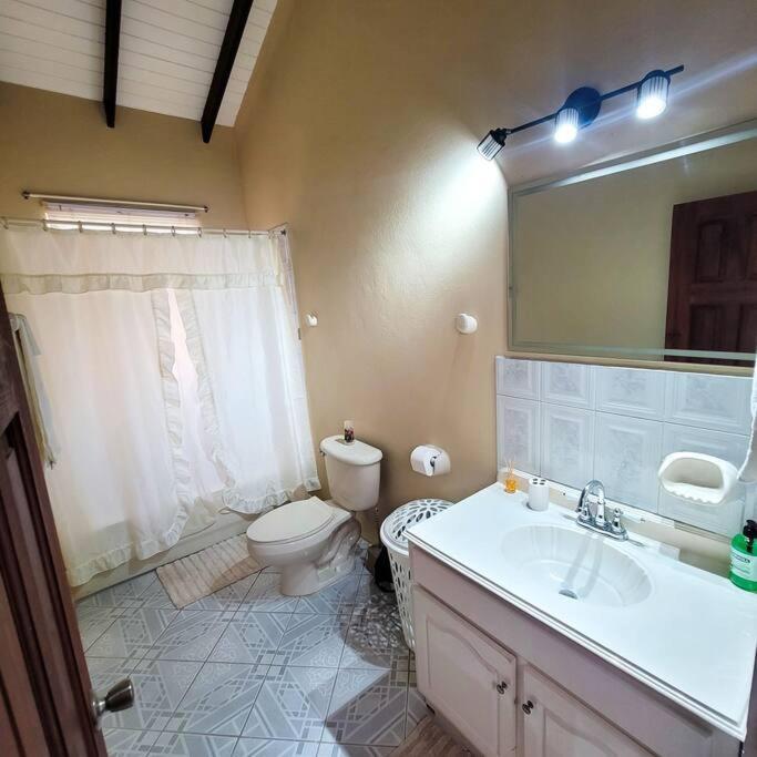גרוס איילט Venance Grand Yer Top Floor Overlooking Rodney Bay מראה חיצוני תמונה