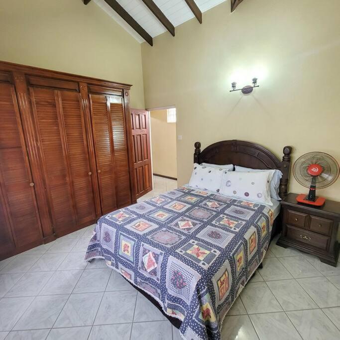 גרוס איילט Venance Grand Yer Top Floor Overlooking Rodney Bay מראה חיצוני תמונה
