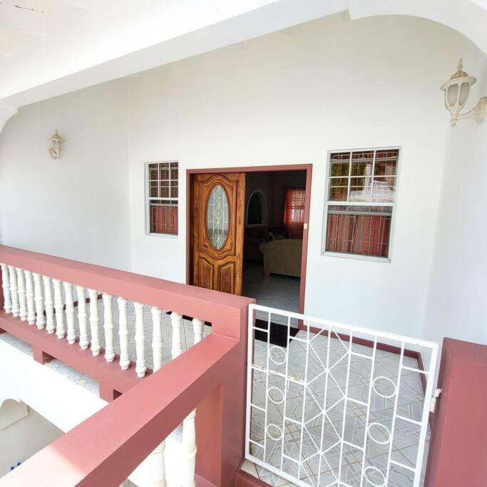 גרוס איילט Venance Grand Yer Top Floor Overlooking Rodney Bay מראה חיצוני תמונה