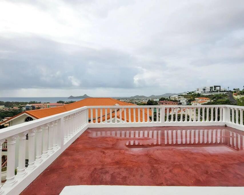 גרוס איילט Venance Grand Yer Top Floor Overlooking Rodney Bay מראה חיצוני תמונה